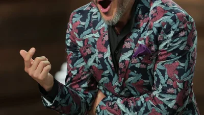 47-летний Эктор Хименес-Браво подразнил поклонниц пикантными снимками