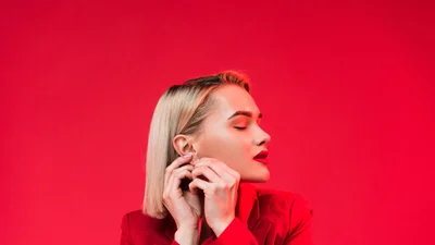 То, что существуют серьги-контрацептивы тебя просто шокирует