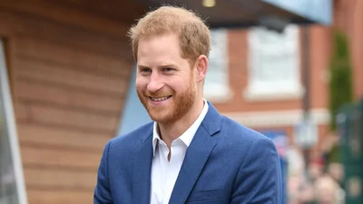 Монарх-самозванец: дети не поверили, что принц Гарри - настоящий принц