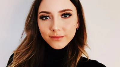 23-летняя дочь Эминема - еще та секси штучка, только посмотри на ее горячие фото в бикини