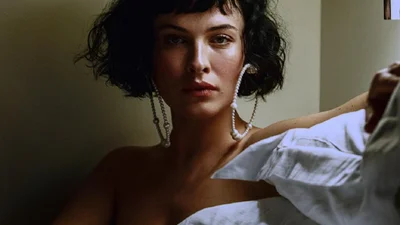 Даша Астаф’єва з накладками на сосках нагадала про декаданс в новому фотосеті