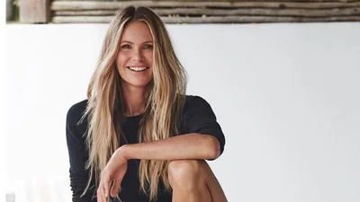 Фантастической Эль Макферсон исполнилось 55, а она выглядит на 30