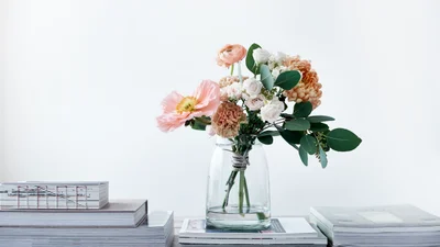 Безумные корейцы накреативили и создали симпатичную вазу, которая гасит огонь