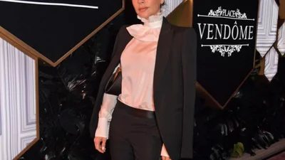 Виктория Бекхэм показала архивное фото, на котором она еще совсем кроха