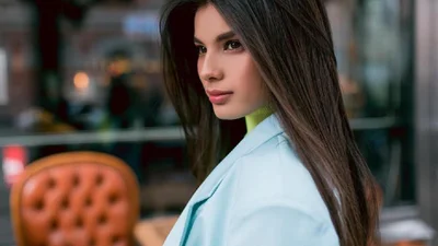 Michelle Andrade набила весеннее тату и оно такое же нежное, как она сама