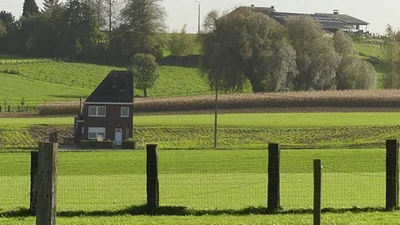 Хтось помітив, що Бельгія - країна пришелепкуватих будинків, і це викликає приступ сміху