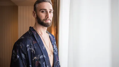 Холостяк стал новым ведущим "Зважених та щасливих"