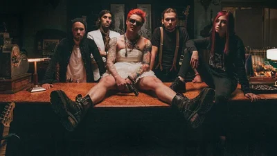 Бешеные O.Torvald презентовали продолжение истории и познакомили с новой участницей группы