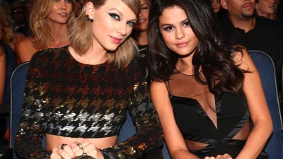 Селена Гомес и Тейлор Свифт показали два очень разных образа на Пасху