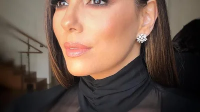 Похудевшая Ева Лонгория подразнила мужчин роскошной фигурой в бикини