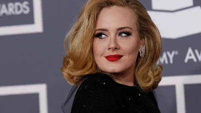 Адель отреагировала на свой развод мемом – самоирония в чистом виде