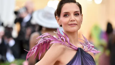 Кеті Холмс вперше вийшла в світ зі своїм коханим, проте “підловити” їх було непросто