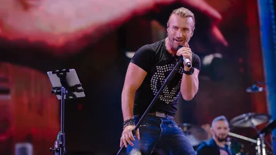 Олег Винник похизувався сталевими мускулами і розкрив секрет вічної молодості