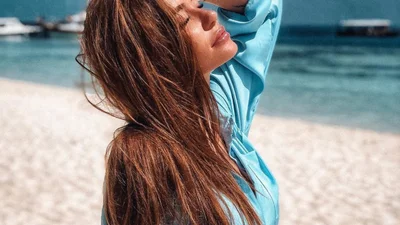 Слава Каминская показала свое роскошное тело на отдыхе в Тель-Авиве