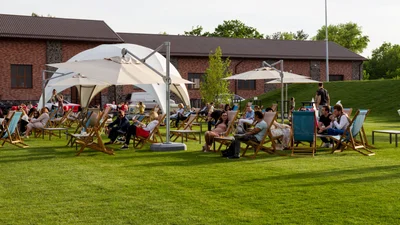 Куда пойти: в Киеве ярко открылся Mayachok Event Hall