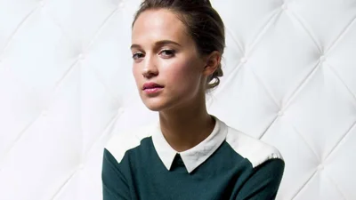 Кто бы мог подумать, что застенчивая Алисия Викандер - такая горячая штучка в бикини