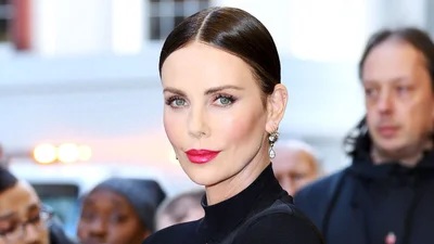 Шарліз Терон заявила, що готова до нових стоcунків після чуток про роман з Бредом Піттом
