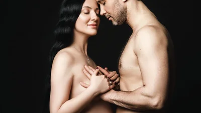 Голые и влюбленные: накануне родов Бабкина разделась для фотосессии с любимым