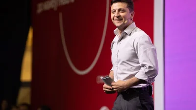 Владимир Зеленский признался в любви к шаурме, и это фото - тому доказательство