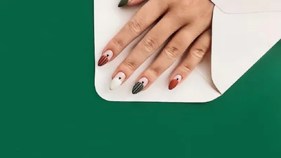 Манікюр на випускний 2019: трендові та круті ідеї
