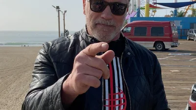 71-річний Арнольд Шварценеггер брутально зачитав реп, і цим приголомшив прихильників