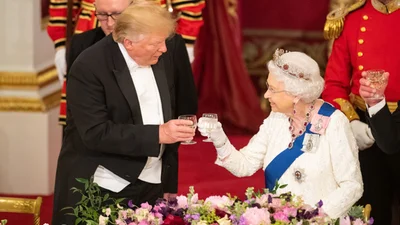 Сімейство Трамп побувало в гостях у королеви Єлизавети: як це було, дивися на фото