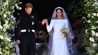 Мережа "гуде" через невідоме весільне фото Меган і Гаррі, яке незаконно "злили" хакери