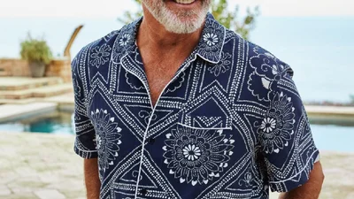 Фото 66-летнего бывшего агента 007 доказывают, что он еще ого-го