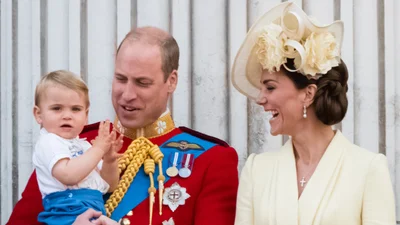 Крихітний принц Луї вперше дебютував на публіці, і його емоції - безцінні