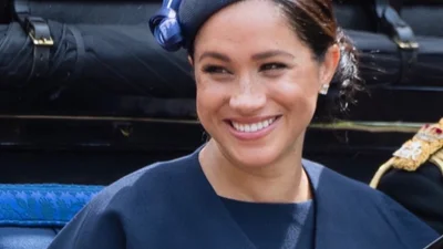 Меган Маркл вразила красою під час свого першого офіційного виходу у світ після пологів