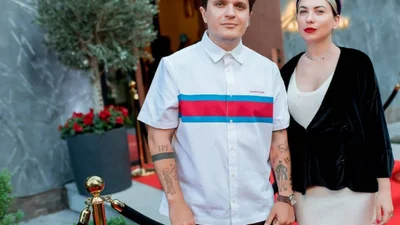 Анатолий Анатолич вместе с женой показали гибкость своего тела, и там настоящая эротика