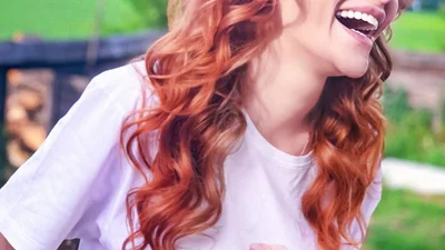 Хитрюга Слава Каминская нафотошопила себе плоский живот, но юзеров просто так не обманешь