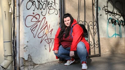 Крошка alyona alyona снова покоряет Интернет горячим фото в купальнике