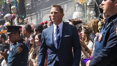 Кадры со съемок юбилейного фильма о Бонде заставят тебя с нетерпением ждать премьеры