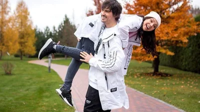 Зірка "Танців з зірками" Женя Кот зіграв пишне весілля на Таїті