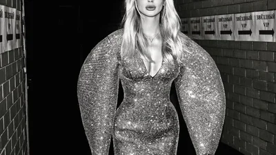 LOBODA гучно відгуляла весілля сестри, на якому впіймала букет нареченої