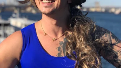 Олександр Педан потролив крихітку Памелу Андерсон і переніс її на типовий український пляж