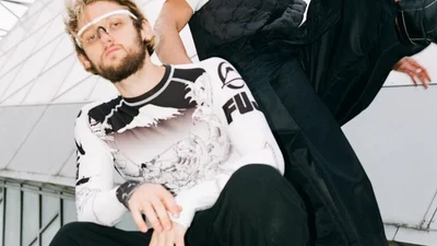 KADNAY - Disco Girl: Алан Бадоєв зняв хлопцям стильний кліп, і там суцільний секс