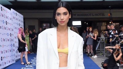 Дуа Липа подтвердила роман с Анваром Хадид, и это новая самая популярная пара шоу-бизнеса