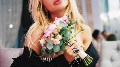 LOBODA на семейном фото засветила младшую дочь, которая заметно подросла