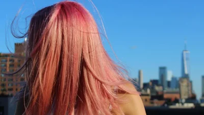 Вишневый блонд - главный тренд в окрашивании волос этим летом