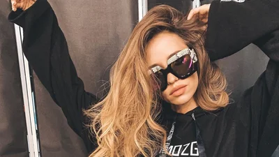 Надя Дорофеева изменила цвет волос и новый имидж ей действительно к лицу