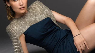 41-летняя мама троих детей Летиция Каста полностью разделась для модного глянца