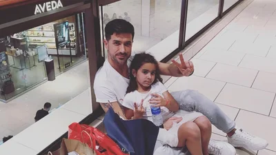 Колишнього чоловіка Ані Лорак застукали на поцілунках з новою дівчиною