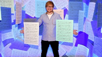 Эд Ширан выкупил дома соседей, чтобы те больше не жаловались на его громкие вечеринки