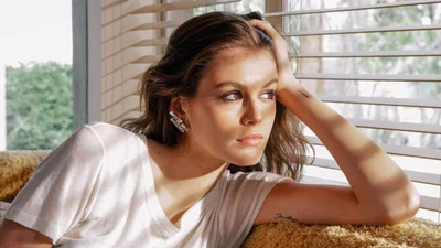 Кайя Гербер впервые снялась в клипе, и в нем она еще та соблазнительная штучка