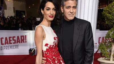 Джорджа и Амаль Клуни застукали на свидании, и они настоящие влюбленные котики