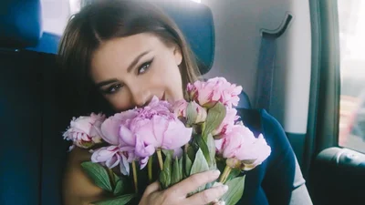 Молодий коханець Ані Лорак показав на фото поцілунок з 40-річною зіркою