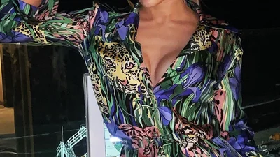 Идеальная Дженнифер Лопес в купальнике сводит с ума своими сочными формами