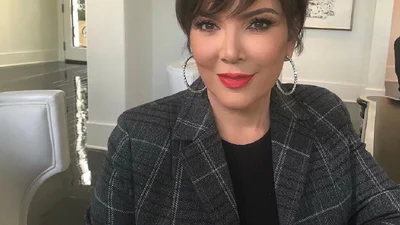 Мама девушек Кардашьян-Дженнер в свои 63 года даст фору молодым барышням